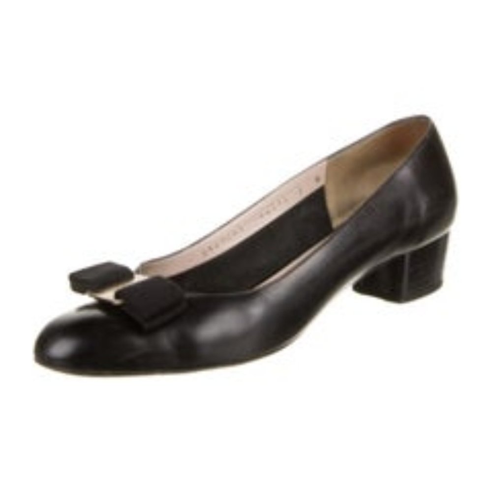 Salvatore Ferragamo Vara Bow Accent Leather Pumps